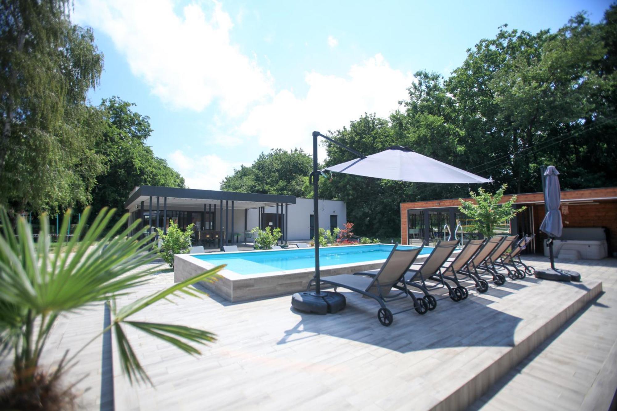 Mohacsi Wellness Vendeghaz Es Lovasklub Hotel Екстериор снимка