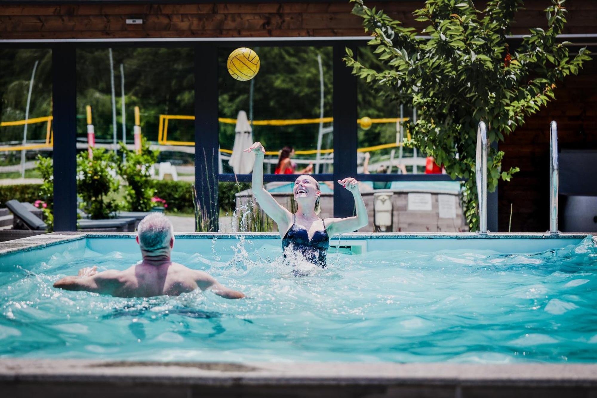 Mohacsi Wellness Vendeghaz Es Lovasklub Hotel Екстериор снимка