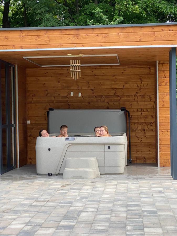 Mohacsi Wellness Vendeghaz Es Lovasklub Hotel Екстериор снимка